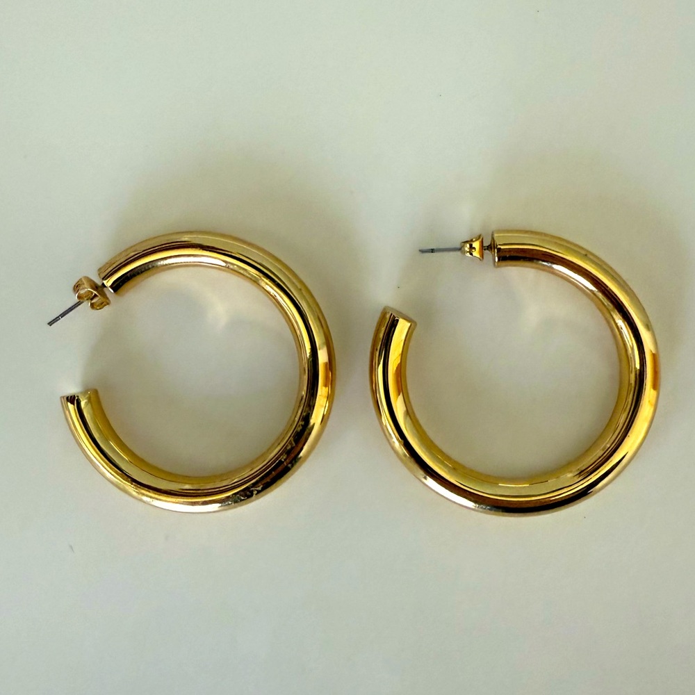 1.5” Gold Filled Hoop Earrings - NWOT